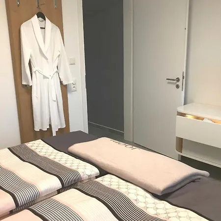 Haus Besch - Marinas Moewennest * Alt Reddevitz